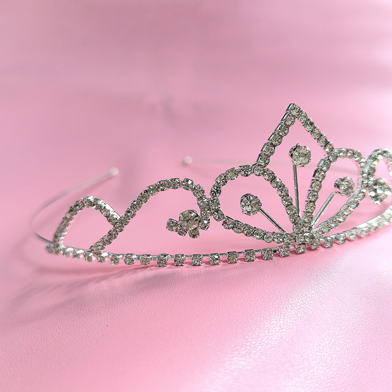 Серебряная корона со стразами, – обзор и цена Young Women'S Accessories