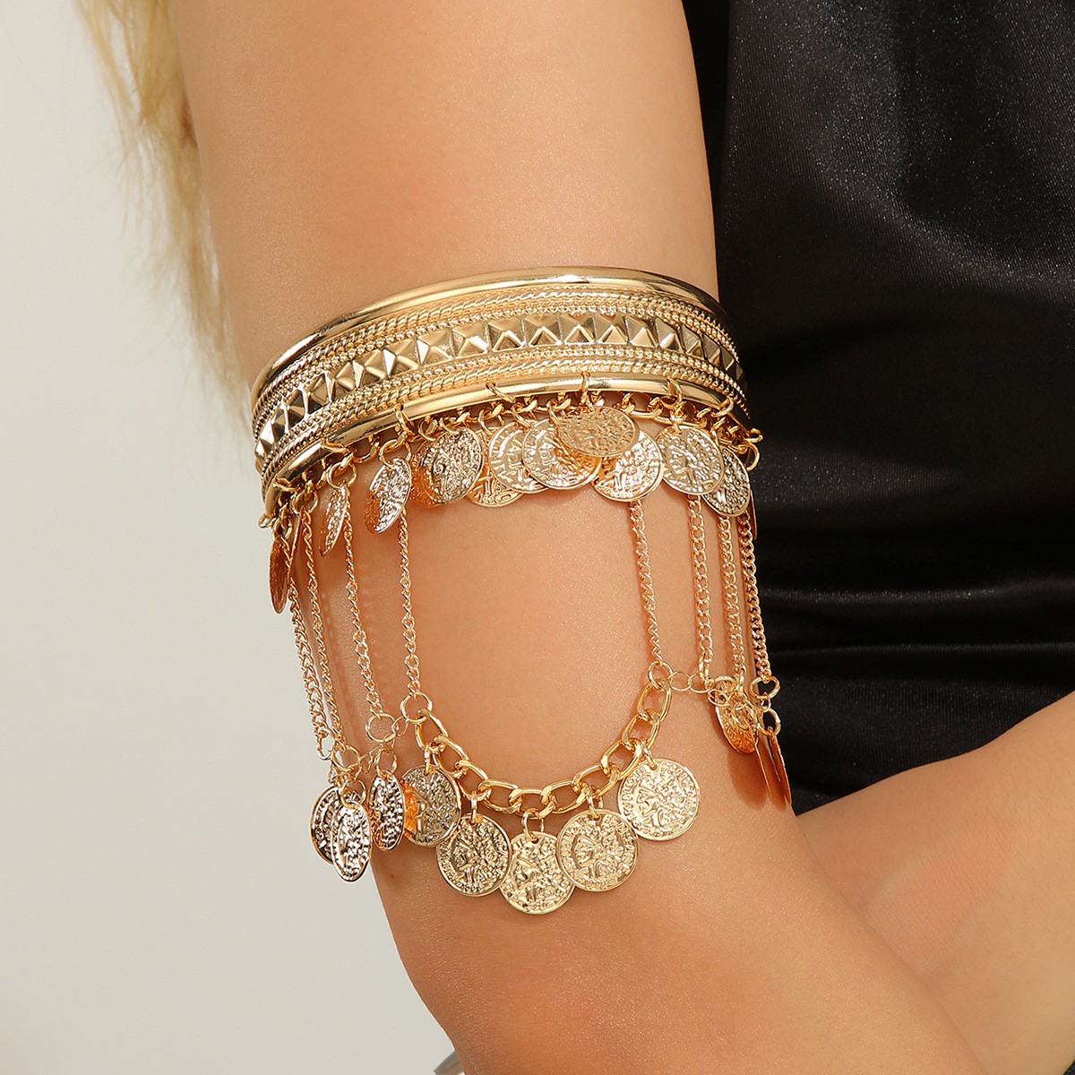 Модный браслет-манжета на пред – обзор и цена Women'S Egyptian Accessories